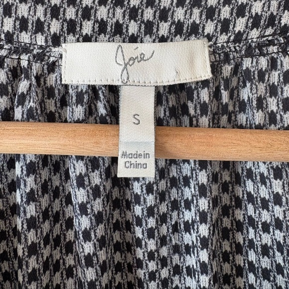Joie Silk Black and White Pattern Blouse | Size Small - Picture 5 of 9